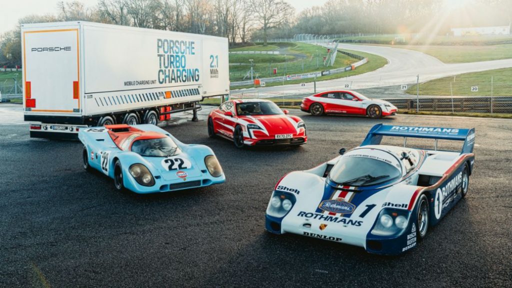 Porsche Taycan races into the record books_DSC07685