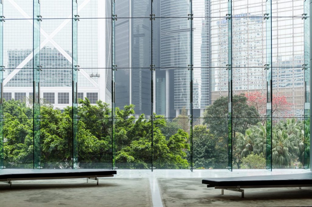 modern-glass-wall-of-office-building-TQQ8B8Z