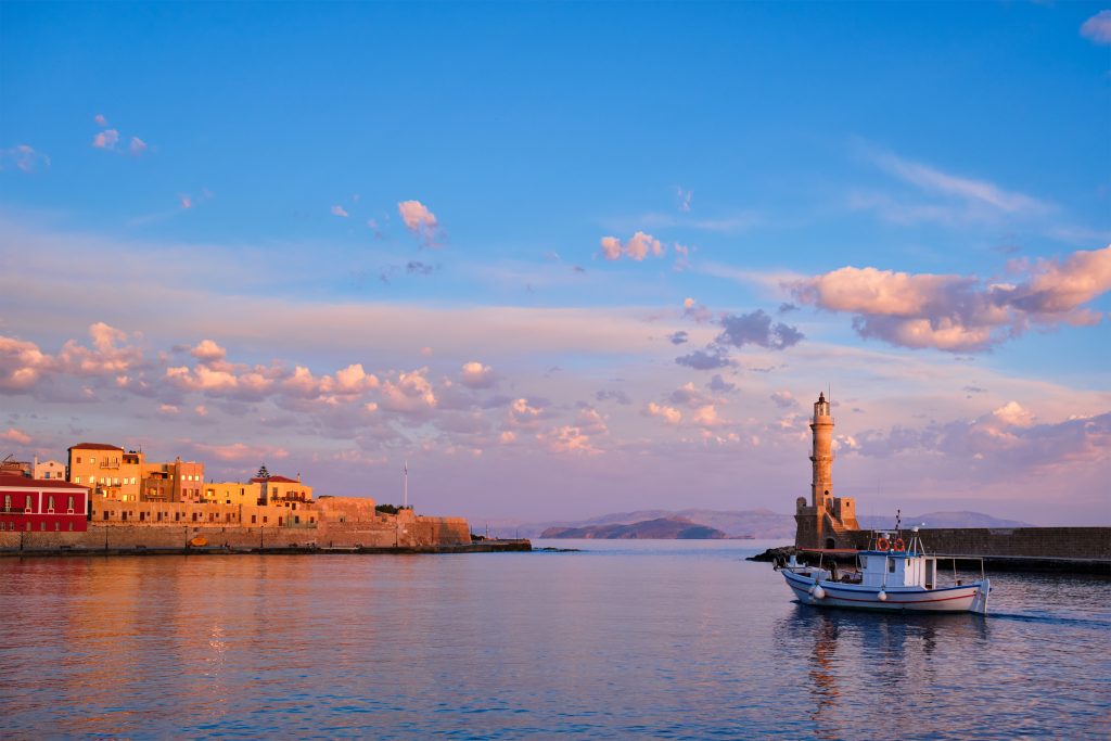 boat-in-picturesque-old-port-of-chania-crete-isla-2021-08-27-20-51-48-utc
