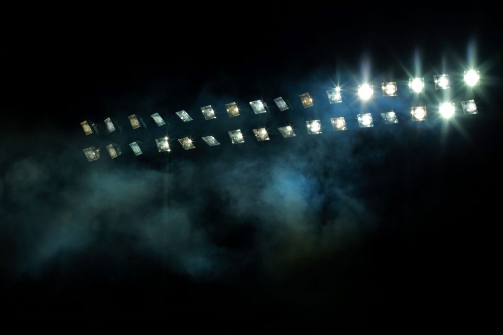 stadium-lights-against-dark-night-sky-2021-08-26-16-21-41-utc